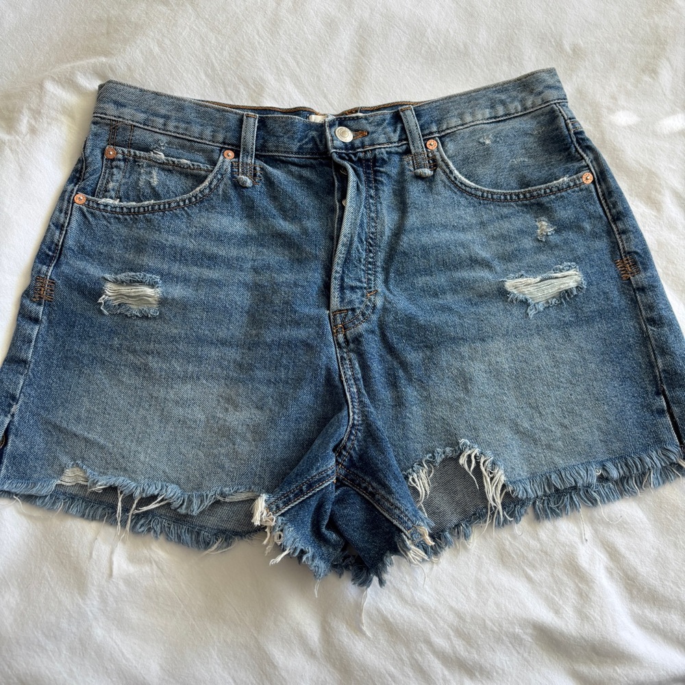 We The Free Blue Distressed Cotton Jean Shorts Size 32